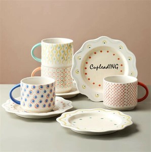 ＜人気商品＞INSスタイル 陶器のマグカップ 小花柄 家庭用 レストラン コーヒーマグ お皿 手描き プレート
