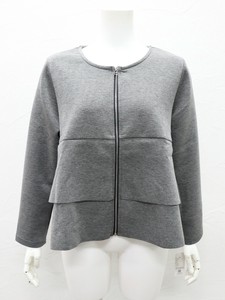 ティアードデザイン　ノーカラー　ジャケット　無地