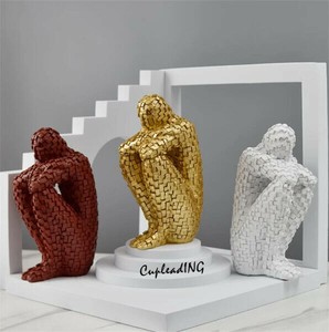 【2024新作】早い者勝ち 人物置物 シンプル ホーム置物 リビングアクセサリー オフィス置物 樹脂工芸品