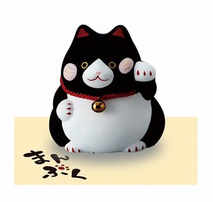 ★幸福を招く★　楽しくお目出度い「縁起の置物」【まんぷく　招猫・黒（厄除）】