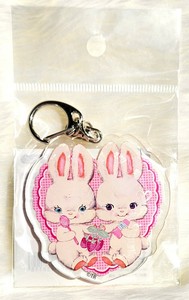 アクリルキーホルダー　ふたごうさぎ