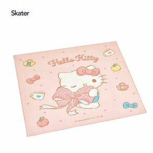 Bento Wrapping Cloth Hello Kitty Skater 43 x 43cm