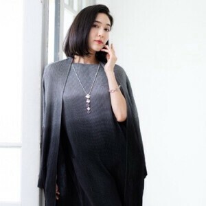 【人気カラー】シャトルプリーツ スリーブロングジャケット(ポケット付き)