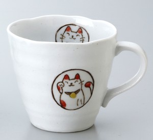 ★幸福を招く★　楽しくお目出度い「縁起の置物」【風水猫　マグ（白）】