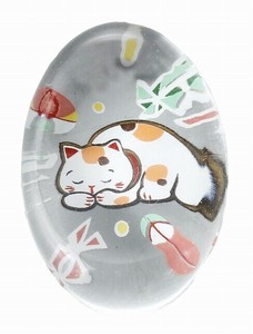 ★幸福を招く★　楽しくお目出度い「縁起の置物」【硝子　猫箸置・眠り】