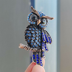 ブローチ フクロウ おしゃれ レディース アクセサリー  BQ5422