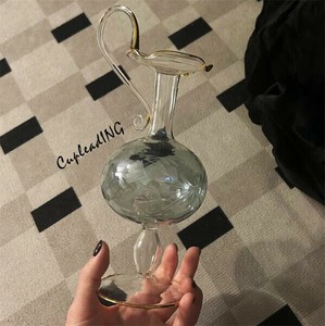 ≪予約商品≫INSスタイル ガラスの花瓶 雕花 手作り 異形の花瓶 大人気 置物 贈り物 カップルのプレゼント