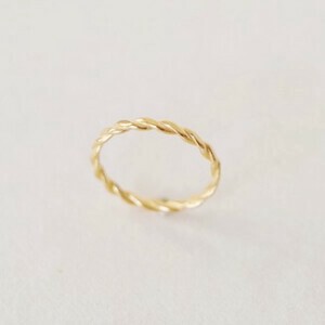 Silver-Based Plain Ring Bird