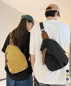 国内即納 ボディバッグ 男女兼用 大容量斜めがけ鞄