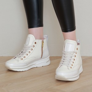Low-top Sneakers