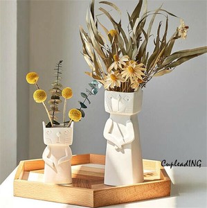 【2024新作】INSスタイル セラミック花瓶 家庭 シンプル アニメ 新品 ギャザリング ドライ花瓶 大人気