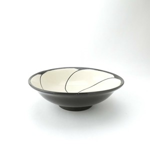 Hasami ware Side Dish Bowl Twisted Plum