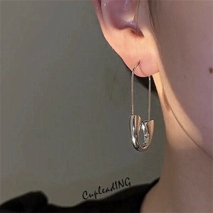 【定番商品】激安セール uピンピアス ギャザリング トレンド 幾何学クリップピアス 個性 ピアス 大人気