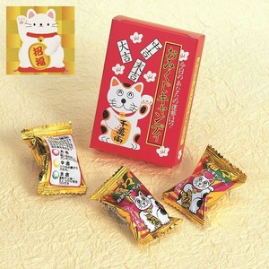 おみくじキャンディ（大粒3コ入・シール付）
