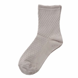 神戸生絲　婦人ゴムなし柄すべり止めソックス(格子)22-24cm  3335  グレー