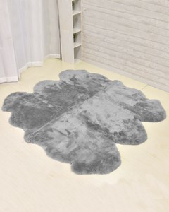 ウォッシャブル 短毛ムートンラグ 6匹サイズ