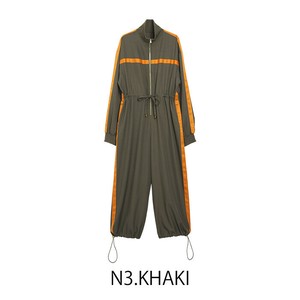 ライン入ジャンプスーツ