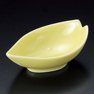 サクラ小鉢黄 日本製 和食器　耐熱