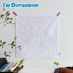 I’m Doraemon　和の伝統柄刺し子小ものキット（ふきん　矢羽根）【手作りキット】