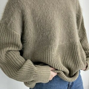 Sweater/Knitwear Feather Mock Neck