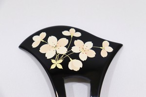 髪飾り バチ型 かんざし 蒔絵 波 桜 (1171-1063-010)