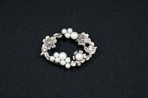 【 帯留め 】 花輪 銀古美  (1173-1045-020)