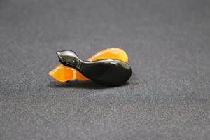 【 帯留め 】 瓢箪 黒/卵甲 (1173-1048-010)