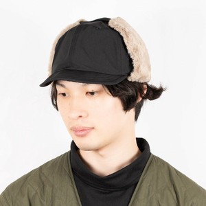 鸭舌帽