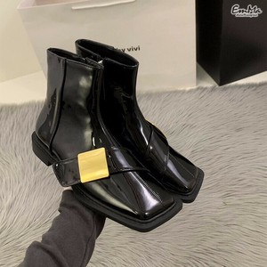 スクエアトゥショートブーツ プレート ローヒール カジュアル 黒 かっこいい  【2024AW】 WU4050