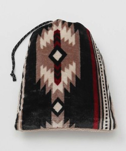Knee Blanket Pouch
