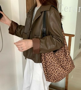 お値下げしました！51％OFF　レオパードショルダーバッグ