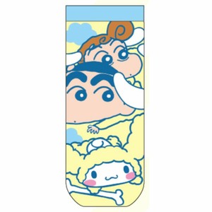 クレヨンしんちゃん×シナモンロール　ビッグアイコン　もこもこルームソックス　大人用　22-24cm