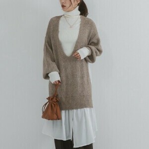 ぽっちゃりさん必見！スポっとかぶって丸ごと体型カバー 深Vネック ドッキングニットワンピース 24769