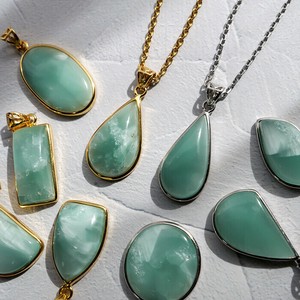 Gemstone Pendant Necklace Natural Stone Top Pendant Made in Japan