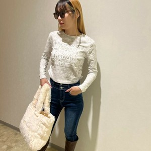 エンボスメッセージロゴトップス