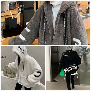 フードバックロゴデザインボアパーカーブルゾン