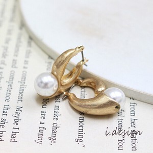 Pierced Earringss Pearl Design Vintage