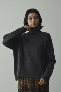 Sweater/Knitwear High-Neck