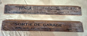 WOODEN PLANK WITH LOGO　ウッデン　プランク　ロゴ