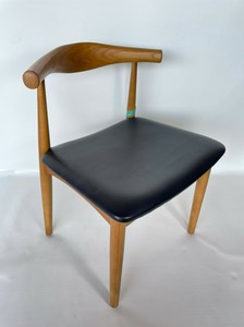 【アウトレット(B品)】ハンス・J・ウェグナー エルボチェア（スクエア）