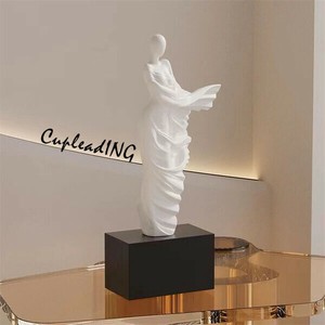≪予約商品≫激安セール シンプル キャラクター彫刻置物 大人気 装飾品 卓上置物 玄関置物 工芸品 芸術置物