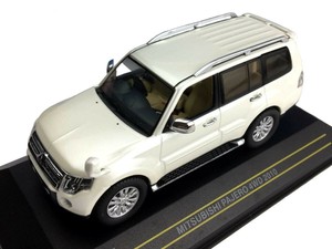 三菱 パジェロ 4WD 2010 パールホワイト 1/43スケール F43075