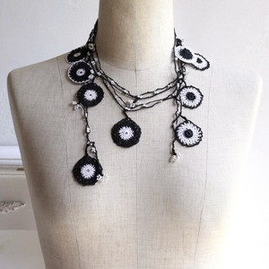 Necklace/Pendant black