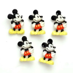 DI83 ・DISNEY「ミッキーマウス」ボタン5個入り
