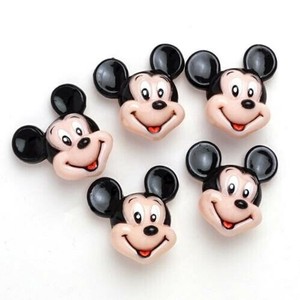 DI81 ・DISNEY「ミッキーマウス」ボタン5個入り