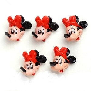 DI80 ・DISNEY「ミニーマウス」ボタン5個入り