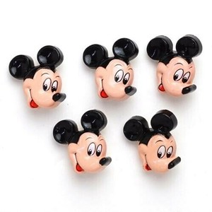 DI79 ・DISNEY「ミッキーマウス」ボタン5個入り