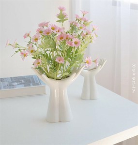シーズン商品 両手の花瓶 花瓶 陶器「2024新作」