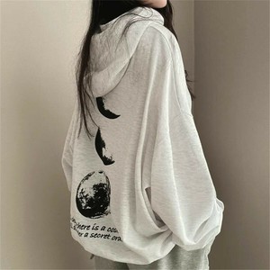 【残りわずか！50％OFF SALE！！】　裏起毛MOONプリントパーカー カジュアルコーデの一押しアイテム♪