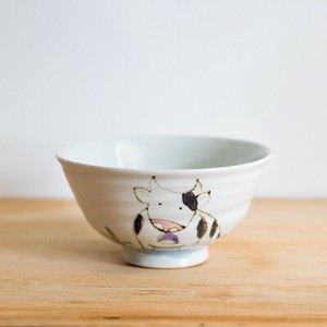 有田焼　波佐見焼　手描　干支茶碗　牛